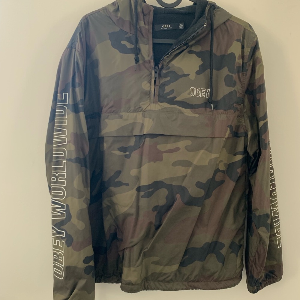 Obey camo windbreaker jacket 1/4 zip